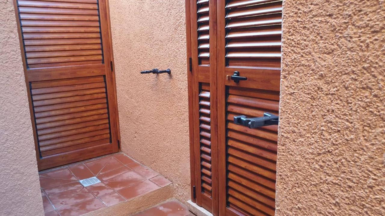 Appartamento Le Pleiadi Costa Paradiso Exterior foto